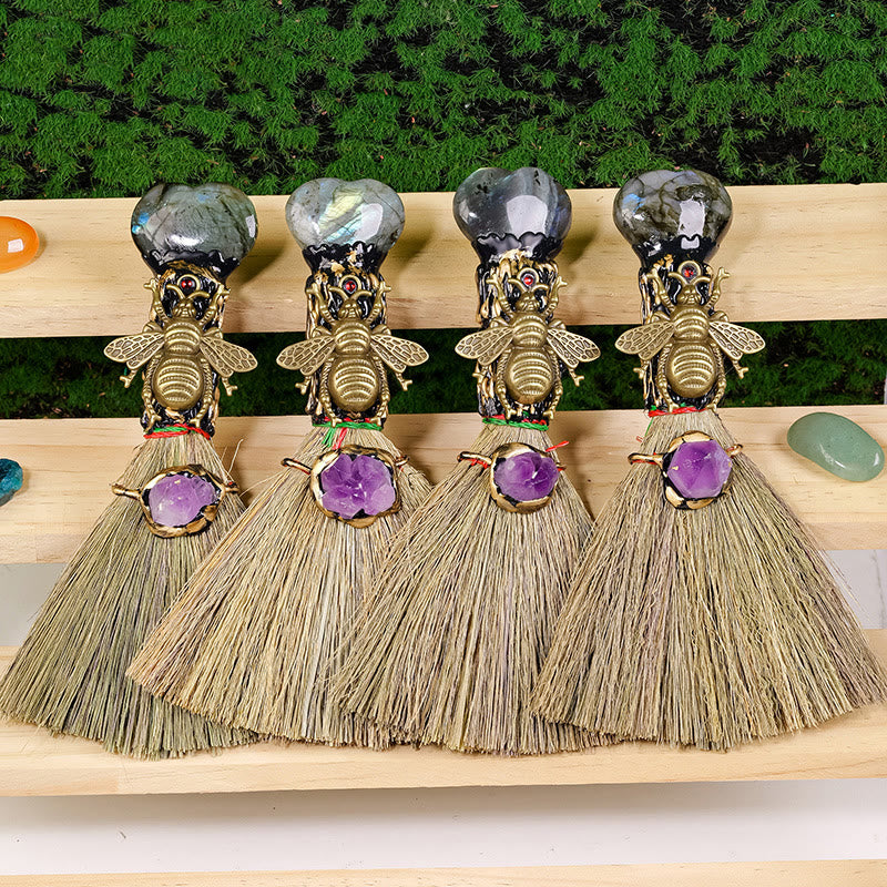 Scopa di cristallo a forma di cuore Olivenorma per la purificazione delle streghe, decorazione Wiccan - image 1