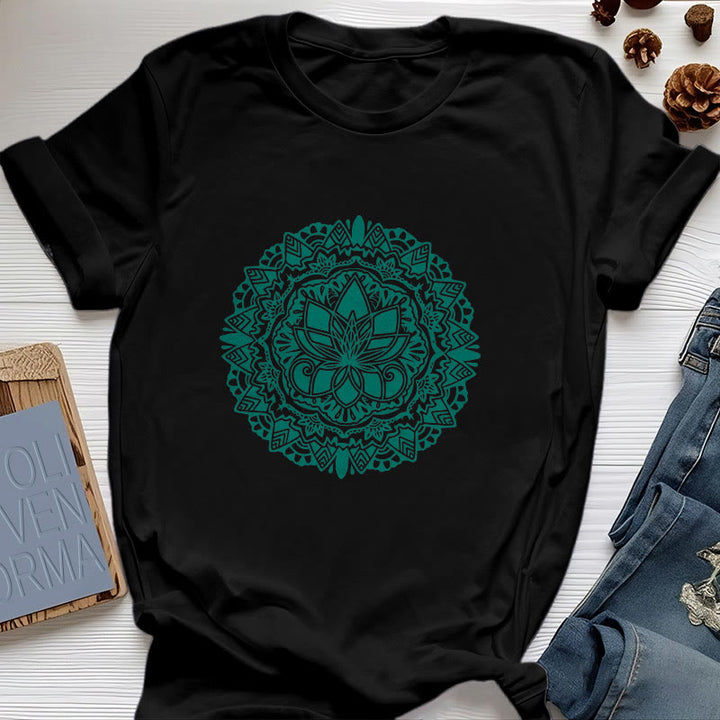 Maglietta con stampa di loto verde Olivenorma - Nero - 2XL - image 4
