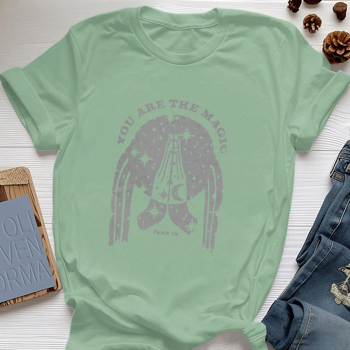 Maglietta Yoga Boxy Olivenorma "Sintonizzati, sei il Mago" - Verde chiaro - 2XL - image 15