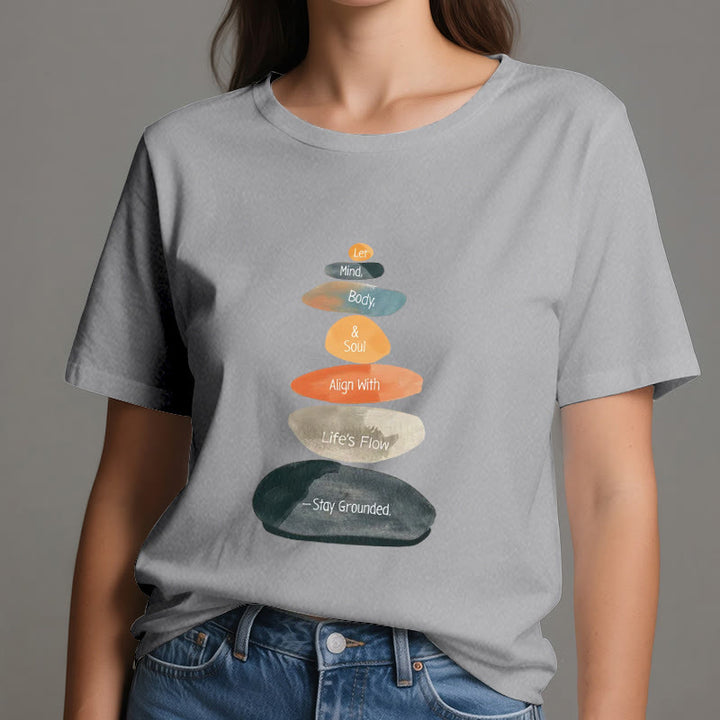 Olivenorma "Stay Grounded" T-shirt spirituale in cotone leggero - image 9