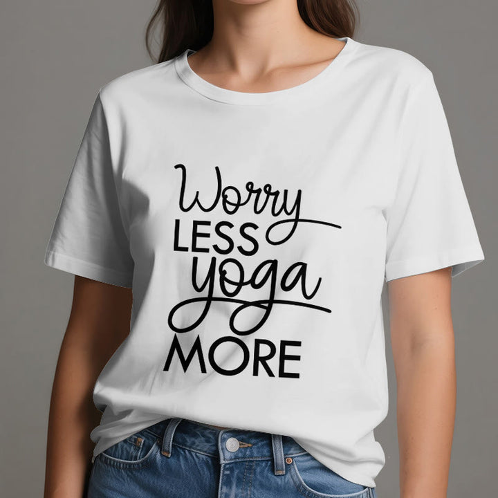 Olivenorma "PREOCCUPATI DI MENO, FAI DI PIÙ YOGA" Maglietta per amanti dello yoga e meditazione - image 7