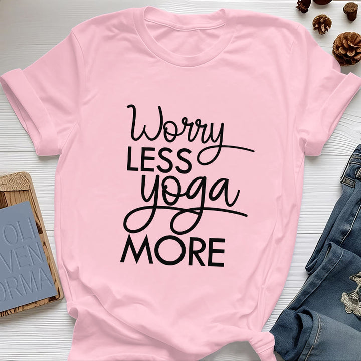 Olivenorma "PREOCCUPATI DI MENO, FAI DI PIÙ YOGA" Maglietta per amanti dello yoga e meditazione - Rosa - 2XL - image 13
