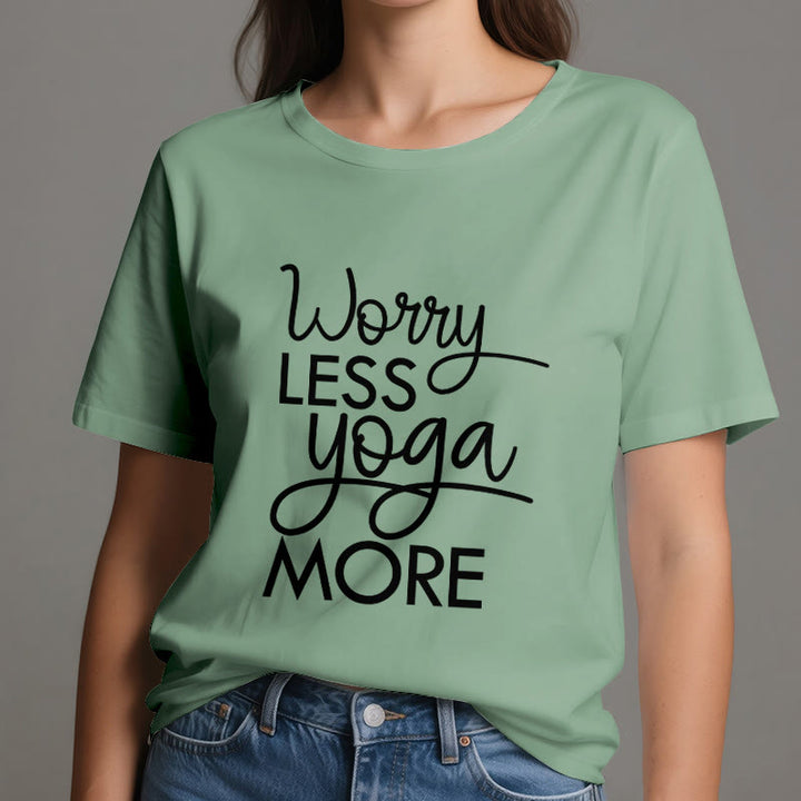 Olivenorma "PREOCCUPATI DI MENO, FAI DI PIÙ YOGA" Maglietta per amanti dello yoga e meditazione - image 18