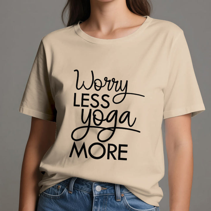 Olivenorma "PREOCCUPATI DI MENO, FAI DI PIÙ YOGA" Maglietta per amanti dello yoga e meditazione - image 10