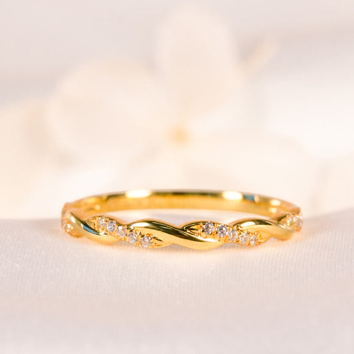 Anello d'amore intrecciato "Bound by Grace" Olivenorma