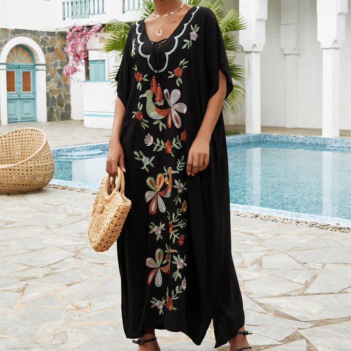 Abito caftano con fiori e uccelli ricamati in blusa da spiaggia Olivenorma