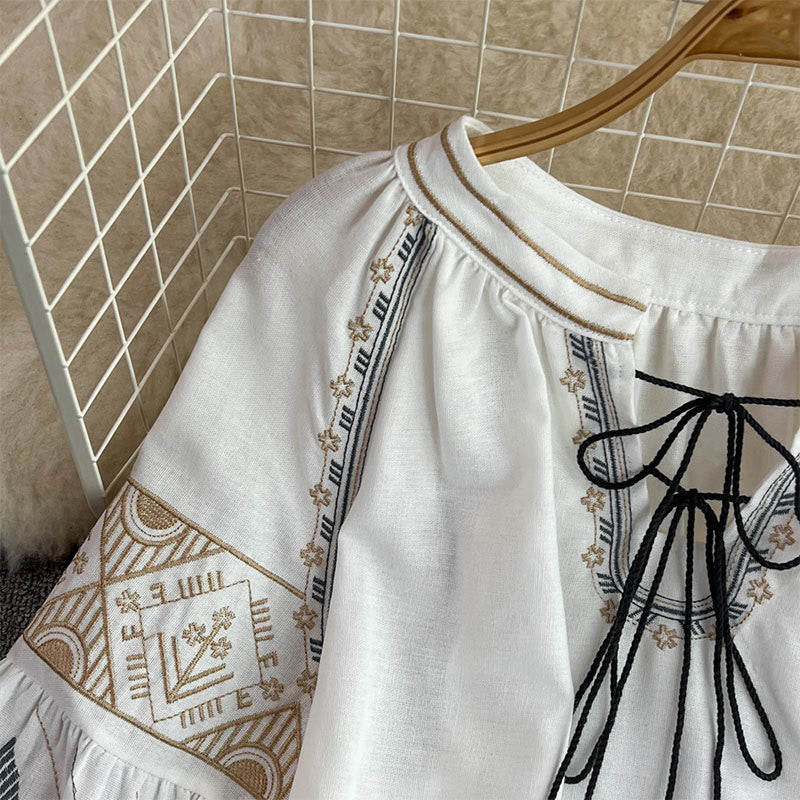 Camicia da donna Olivenorma con maniche a lanterna e ricamo geometrico totem
