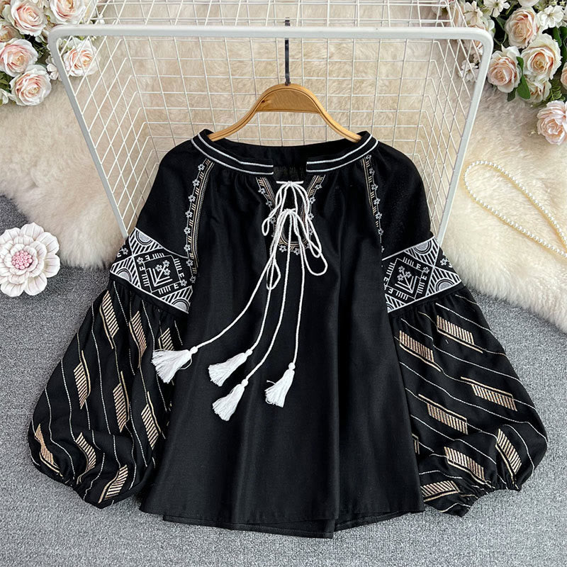 Camicia da donna Olivenorma con maniche a lanterna e ricamo geometrico totem