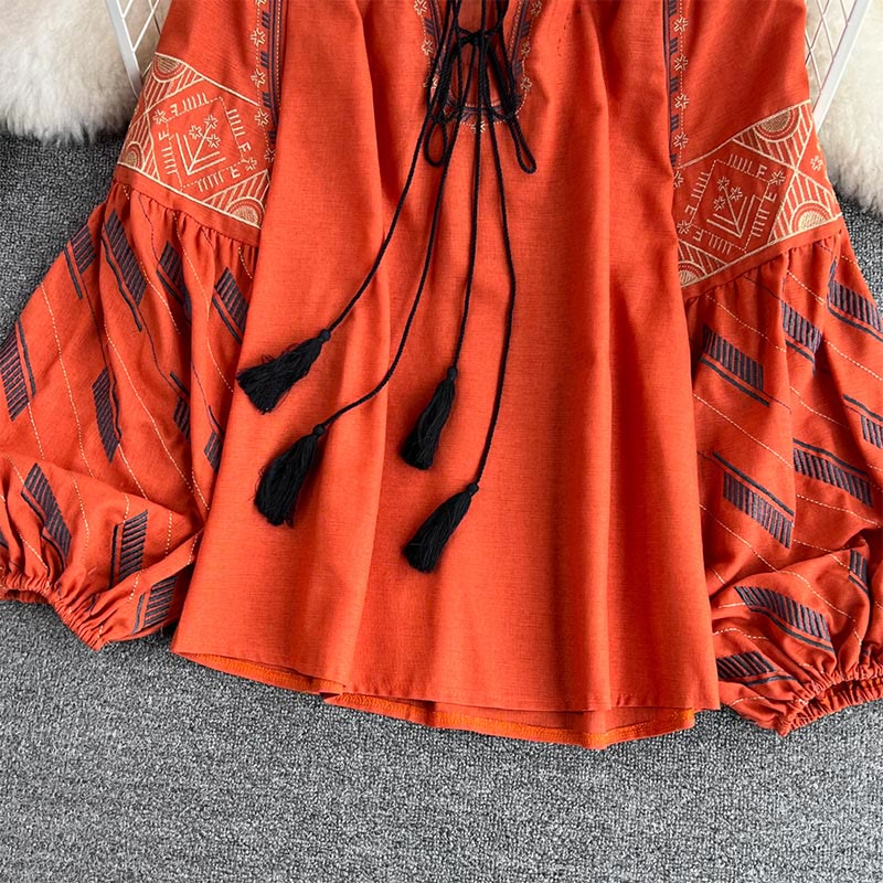 Camicia da donna Olivenorma con maniche a lanterna e ricamo geometrico totem