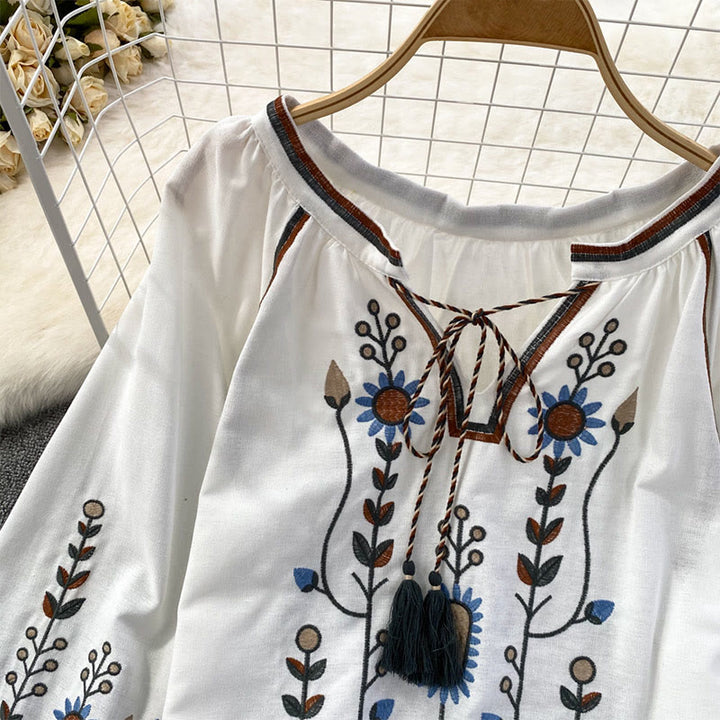 Camicia da donna Olivenorma con maniche a lanterna e ricamo floreale pastorale