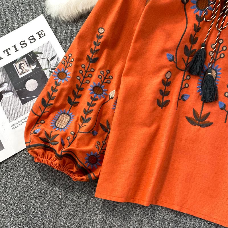 Camicia da donna Olivenorma con maniche a lanterna e ricamo floreale pastorale
