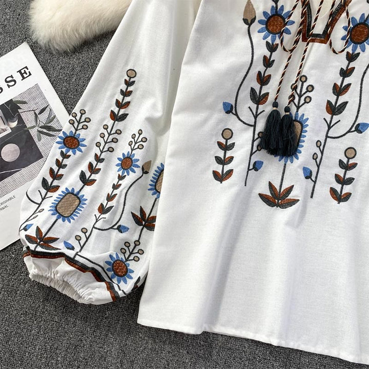 Camicia da donna Olivenorma con maniche a lanterna e ricamo floreale pastorale