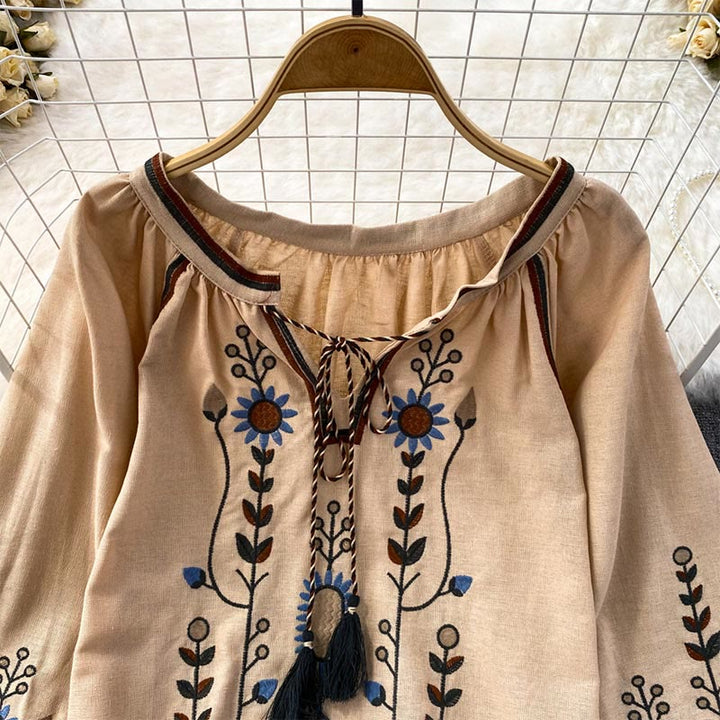 Camicia da donna Olivenorma con maniche a lanterna e ricamo floreale pastorale