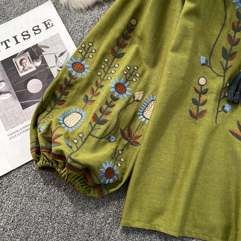 Camicia da donna Olivenorma con maniche a lanterna e ricamo floreale pastorale