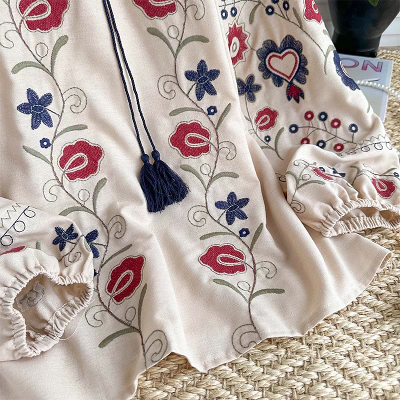 Camicia da donna Olivenorma con maniche a lanterna e ricamo retrò dolce