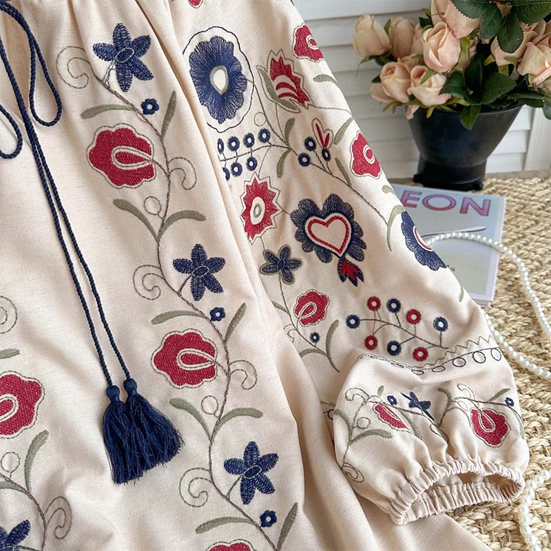 Camicia da donna Olivenorma con maniche a lanterna e ricamo retrò dolce
