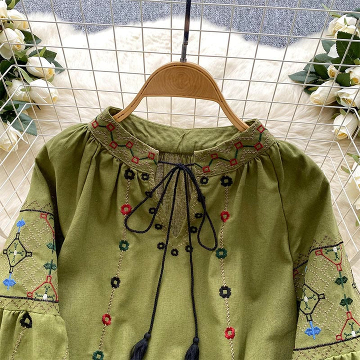 Camicia da donna Olivenorma con maniche a lanterna e ricami floreali vintage