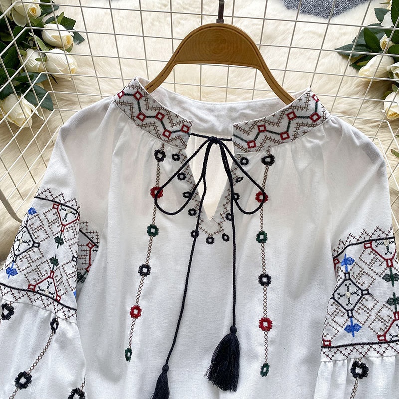Camicia da donna Olivenorma con maniche a lanterna e ricami floreali vintage