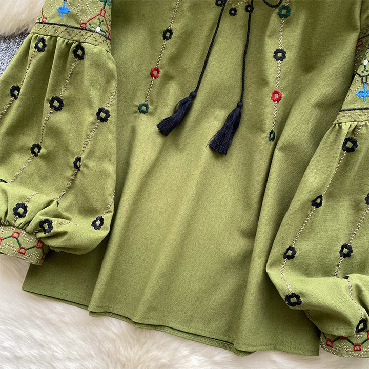 Camicia da donna Olivenorma con maniche a lanterna e ricami floreali vintage