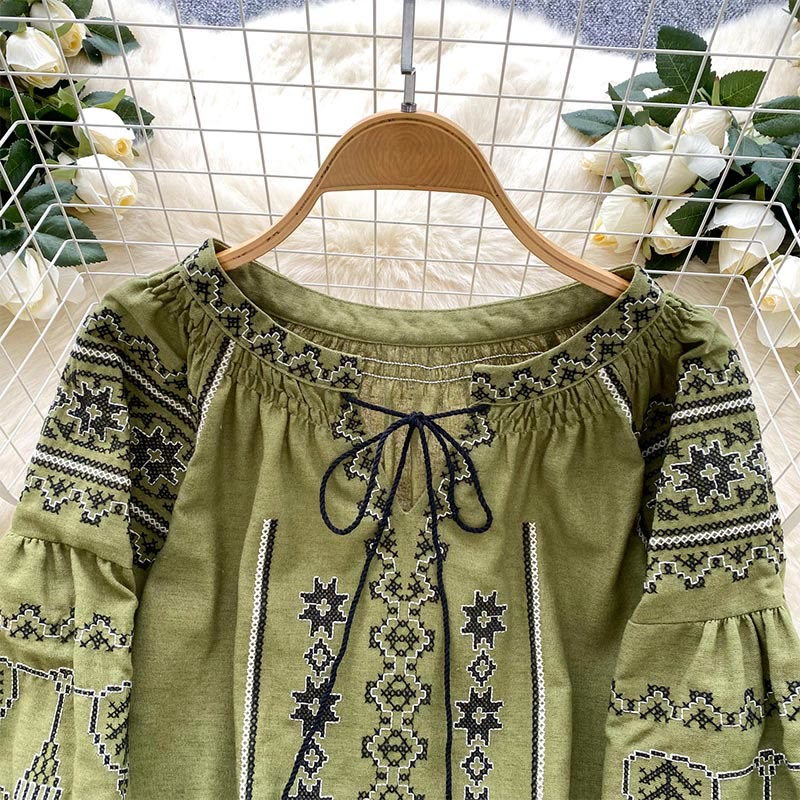 Camicia da donna Olivenorma con ricamo democratico in stile boho - image 9