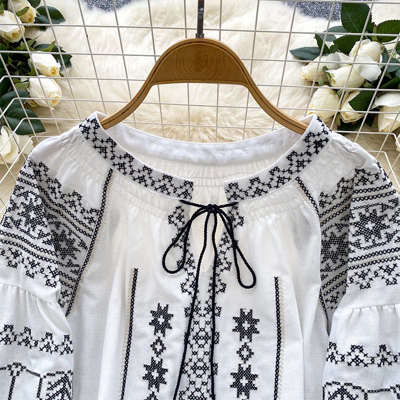 Camicia da donna Olivenorma con ricamo democratico in stile boho
