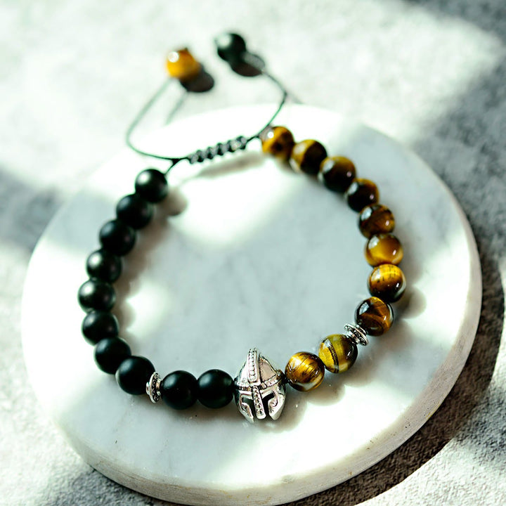 Bracciale Olivenorma con elmo da guerriero spartano regolabile da 8 mm con pietre preziose - Occhio di tigre + onice nero + casco d'argento - image 14