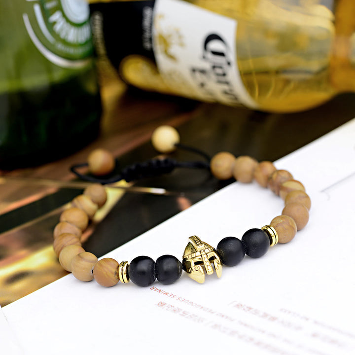 Bracciale Olivenorma con elmo da guerriero spartano regolabile da 8 mm con pietre preziose - Immagine diaspro + onice nero + casco dorato - image 11