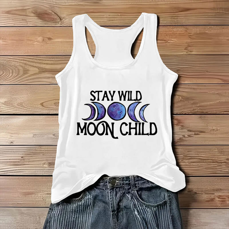 Olivenorma "STAY WILD, MOON CHILD" Maglietta spirituale morbida con fase lunare - image 1