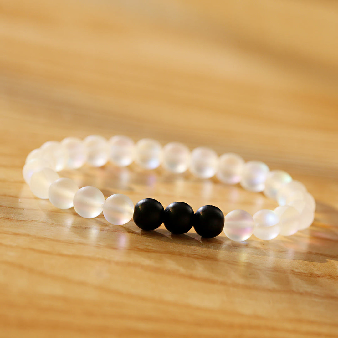 Braccialetto elasticizzato con perline Olivenorma Moonstone e onice nero Besties - 3 perle di onice nero + pietra di luna - image 4