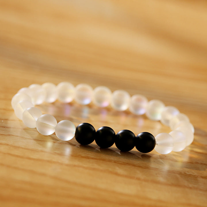 Braccialetto elasticizzato con perline Olivenorma Moonstone e onice nero Besties - 4 perle di onice nero + pietra di luna - image 5