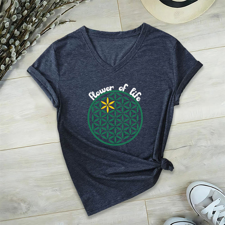 Olivenorma Flower of Life Boho Graphic Tees Maglietta casual con scollo a V - Marina - 2XL - image 19