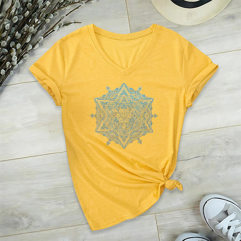 Maglietta spirituale con scollo a V e simbolo del cubo di Metatro di Olivenorma , geometria sacra, guarigione - Giallo - 2XL - image 17