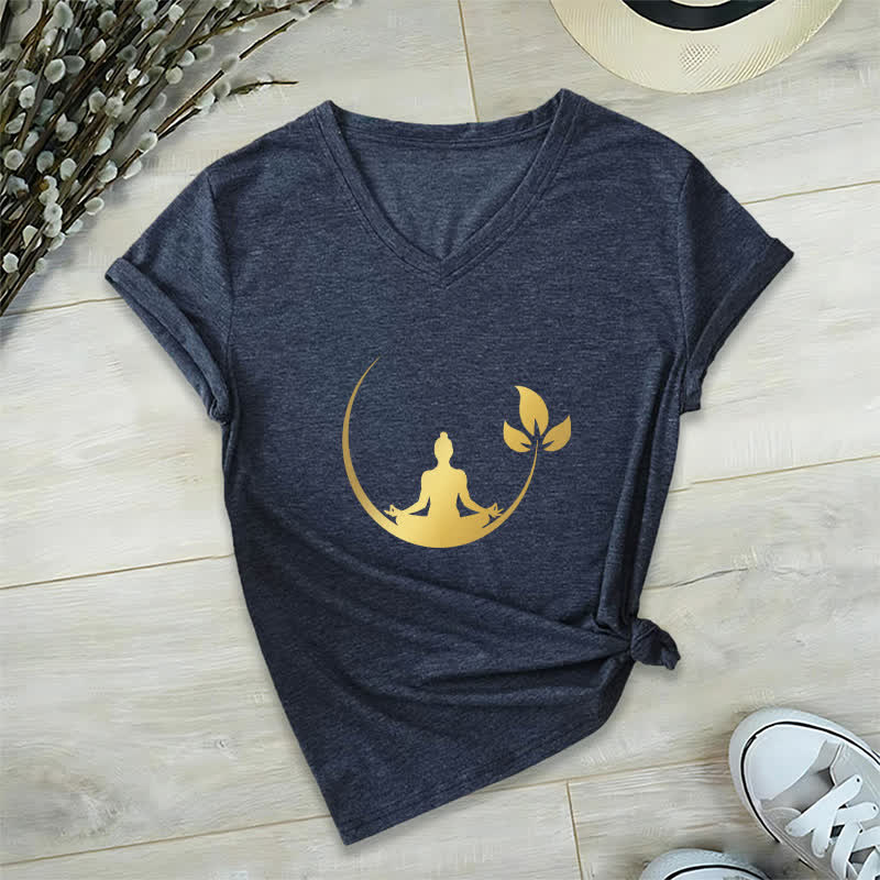 Olivenorma Yoga Lotus Buddha Meditation T-shirt con scollo a V - Blu navy - 2XL - image 6