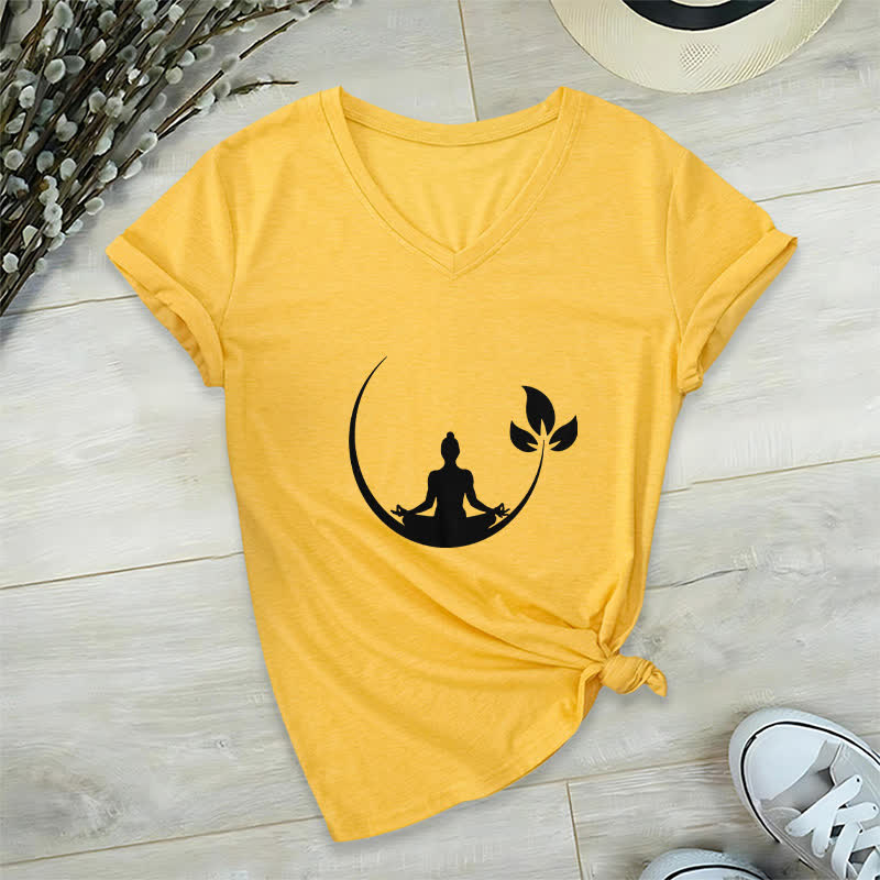 Olivenorma Yoga Lotus Buddha Meditation T-shirt con scollo a V - Giallo - 2XL - image 1