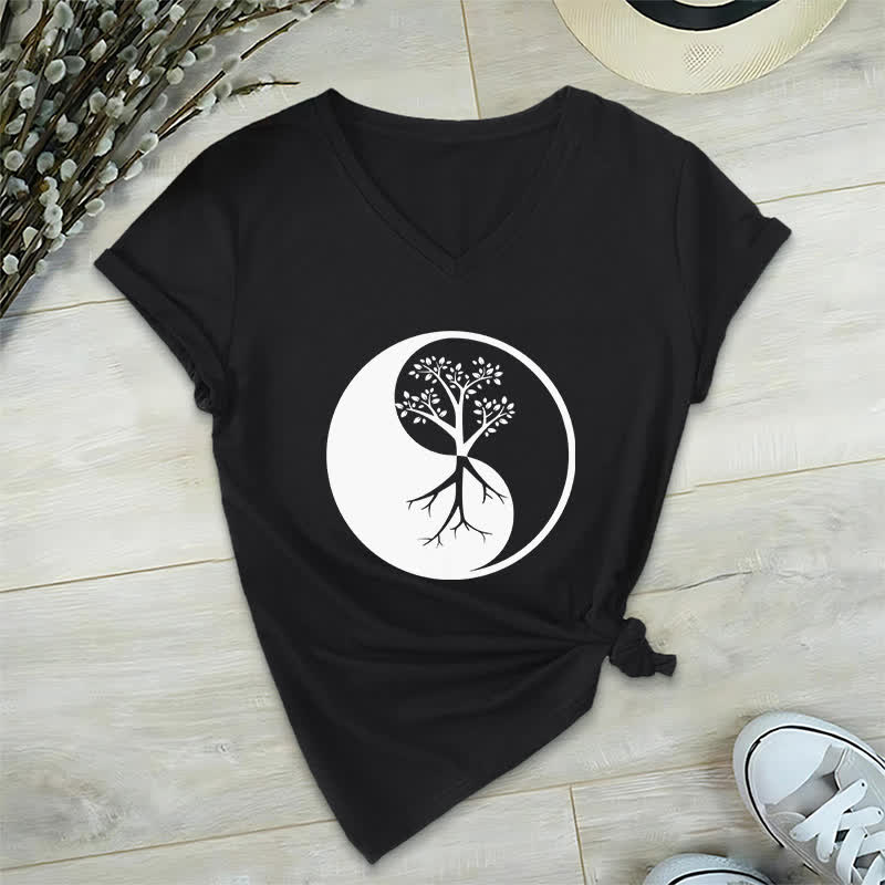 Olivenorma Yin Yang Tree Yoga Meditation T-shirt con scollo a V - Nero - 2XL - image 12