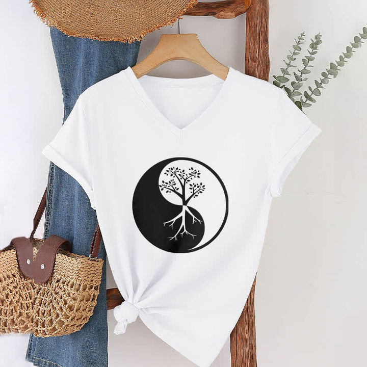 Olivenorma Yin Yang Tree Yoga Meditation T-shirt con scollo a V - image 4