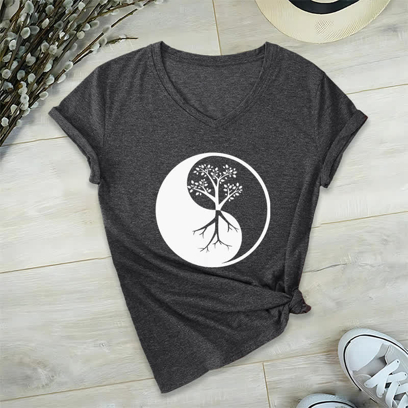 Olivenorma Yin Yang Tree Yoga Meditation T-shirt con scollo a V - Grigio - 2XL - image 1
