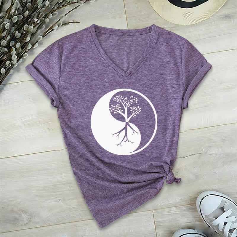 Olivenorma Yin Yang Tree Yoga Meditation T-shirt con scollo a V - Viola - 2XL - image 26