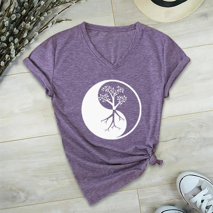 Olivenorma Yin Yang Tree Yoga Meditation T-shirt con scollo a V - Viola - 2XL - image 26