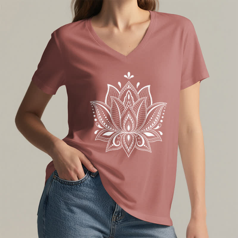 Maglietta con scollo a V e motivo mandala con fiore di loto Olivenorma - image 20