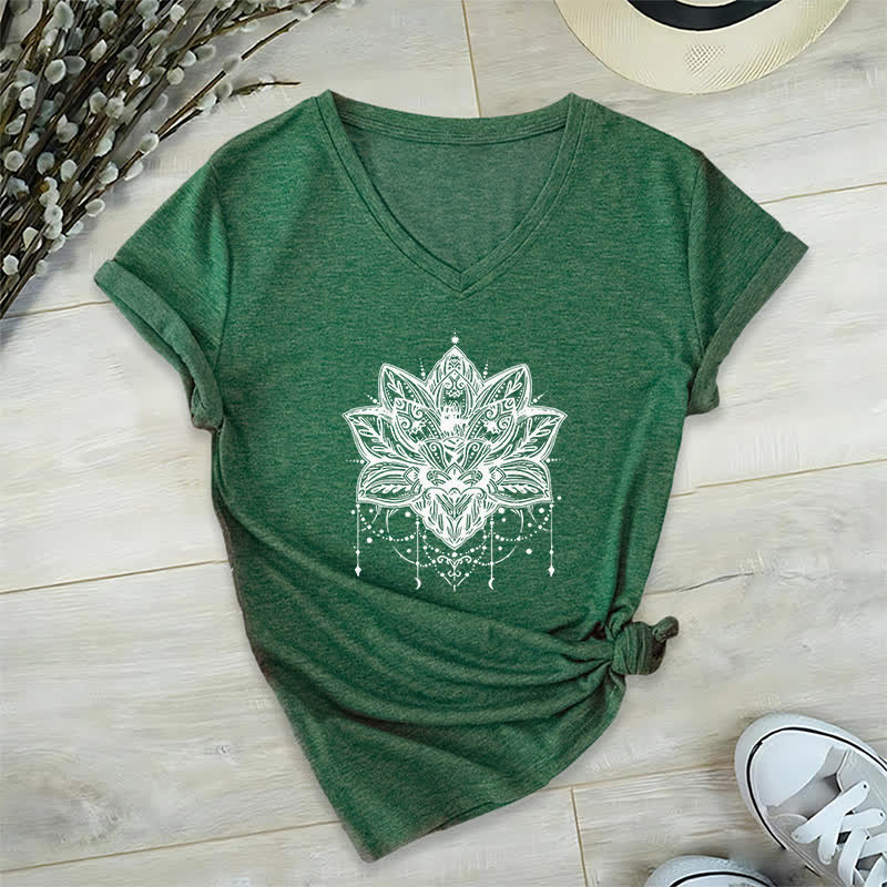 Maglietta con scollo a V e stampa Lotus Olivenorma - Verde scuro - 2XL - image 7