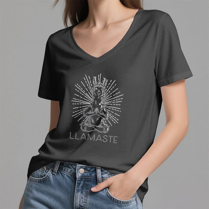 Olivenorma Maglietta divertente con scollo a V e scritta "Yoga Llama Namaste Workout" - image 11