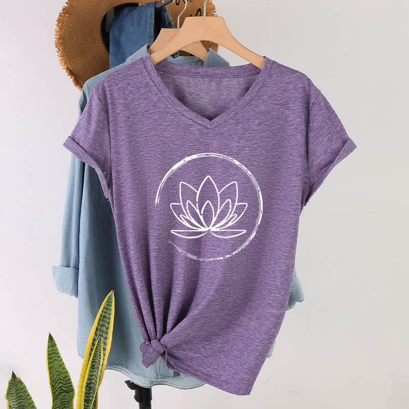 Olivenorma Boho Lotus Flower T-shirt ampia con scollo a V - Viola - 2XL - image 25