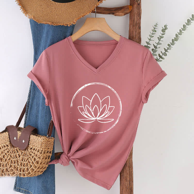 Olivenorma Boho Lotus Flower T-shirt ampia con scollo a V - Rosa - 2XL - image 1