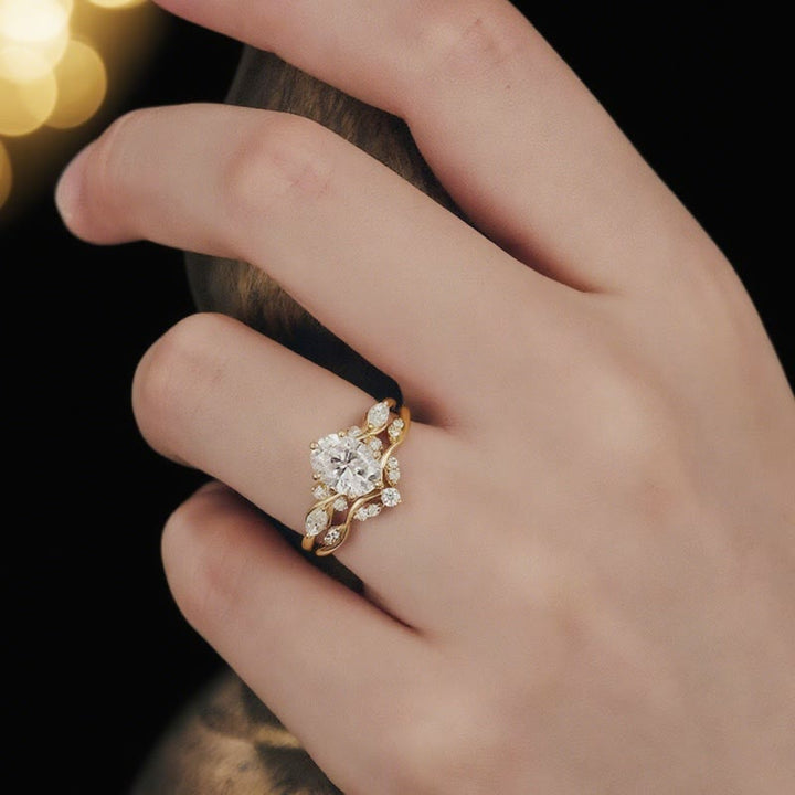 Anello con moissanite ovale Aurora's Knot di Olivenorma - image 1