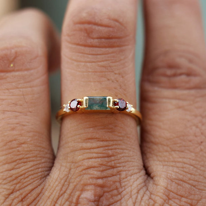 Olivenorma The Symmetry Anello in agata muschiata e rubino - image 1