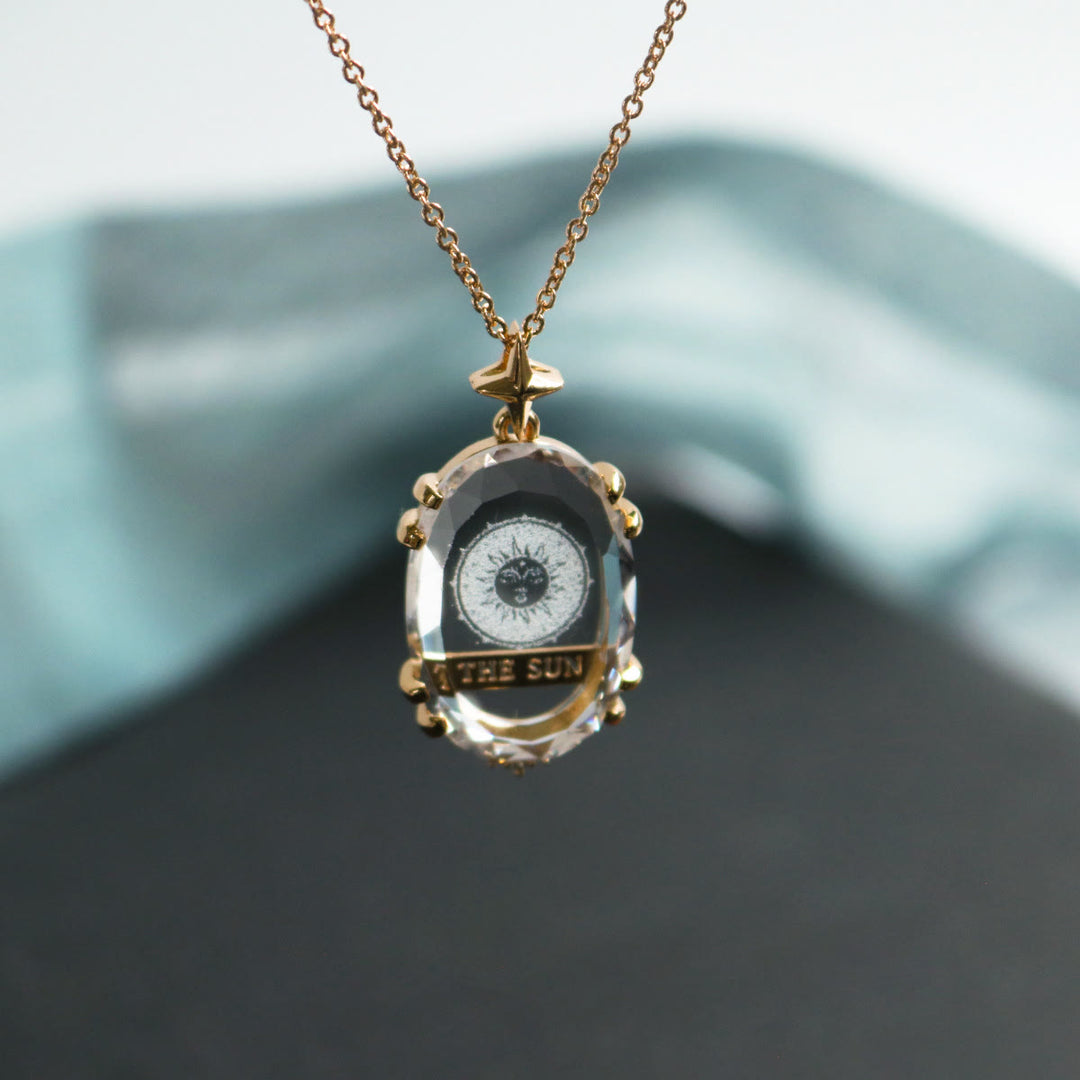 Collana vintage Olivenorma con tarocchi Luna e Sole in cristallo trasparente - image 3