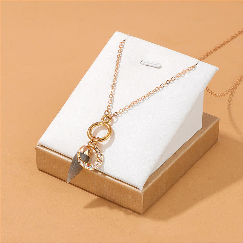Collana con ciondolo a forma di luna con zirconi e cristalli di competizione Olivenorma