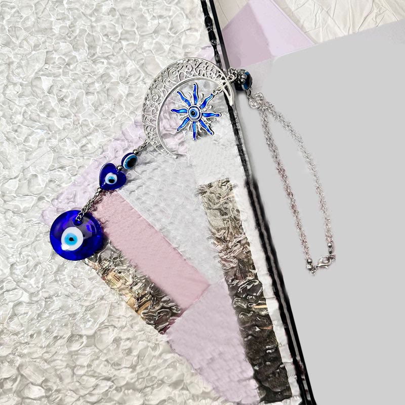 Portachiavi con malocchio a tema celeste Olivenorma con luna, sole e cuore - image 4