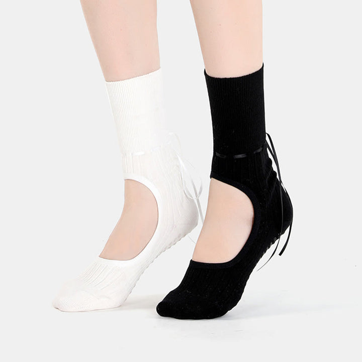 Calze da yoga Olivenorma senza tallone con cinturino antiscivolo per barre, pilates e danza, con cinturino regolabile, traspiranti, morbide e comode. - image 6